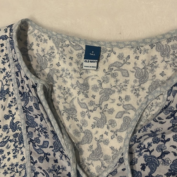 Old Navy Button Top - Picture 2 of 4